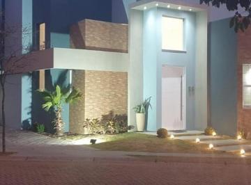 Casa · 240m² · 3 Quartos · 6 Vagas · Sobrado para venda em Aquarela de 240.00m² com 3 Quartos e 6 Garagens