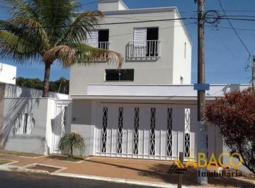 Casa · 241m² · 3 Quartos · 2 Vagas · Sobrado para venda em Samambaia de 240.90m² com 3 Quartos, 1 Suite e 2 Garagens