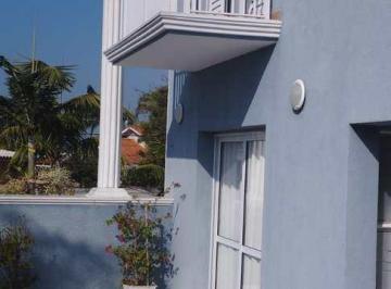 Casa · 268m² · 5 Quartos · 5 Vagas · Casa para venda em Jardim São Luís de 268.00m² com 5 Quartos, 5 Suites e 5 Garagens