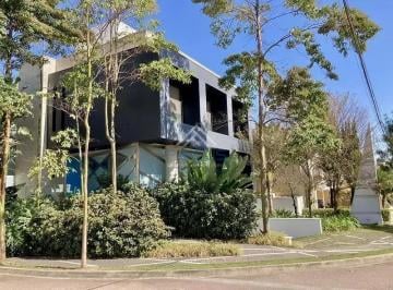 Casa · 600m² · 5 Quartos · 4 Vagas · Casa para venda em Anhangabaú de 600.00m² com 5 Quartos, 5 Suites e 4 Garagens