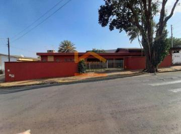 Comercial · 350m² · 4 Quartos · 3 Vagas · Prédio Comercial para venda em Jardim Ipiranga de 350.00m² com 4 Quartos, 1 Suite e 3 Garagens