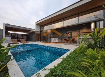 Casa · 228m² · 3 Quartos · 4 Vagas · Casa de Condomínio para venda em Fazenda Santa Lúcia de 228.00m² com 3 Quartos, 3 Suites e 4 Garagen