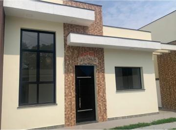 Casa · 74m² · 2 Quartos · 2 Vagas · Casa para venda em Centro de 74.08m² com 2 Quartos, 1 Suite e 2 Garagens