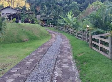Rural · 200m² · 3 Quartos · 2 Vagas · Chácara à Venda – 2.304m² com Casa, Lagoas e Pomar em Luiz Alves