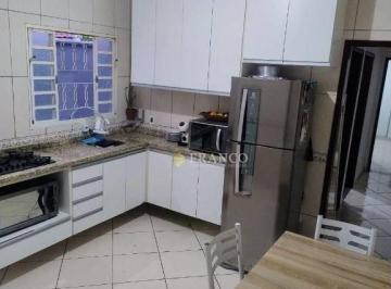 4c12bfd199fdb3954c482f9ec08ee1385b7c2447 · Casa com 3 dormitórios à venda, 100 m² por R$ 330.000 - Parque Aeroporto - Taubaté/SP