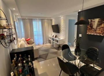 mb1ihni2ytyznwiwyzc1zjyz_md · Vila Espana, Apartamento com 2 quartos, reformado, 1 vaga e lazer completo.