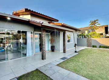 Casa · 138m² · 3 Quartos · 2 Vagas · Casa à venda em Balneário Coroados, Guaratuba - 3 quartos