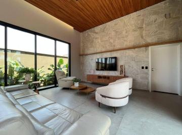 Imagem 1 · Casa de Condomínio para venda em Rio Verde