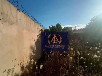 5c735d5d10f4081f9004a740852d8a67fb147182 · TERRENO  MURADO BEM LOCALIZADO