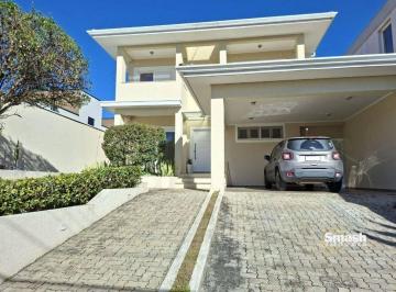 5c8376cf9c3a1e64e4b89663dcd09c4d27d55ebf · Maravilhoso Sobrado com 240 m², sendo 3 suítes, 6 Vagas de Garagem e Área para construção de um Espa