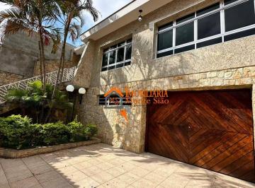 501b926c5e9bad83ac5c6010334076aad8cba287 · Casa Sobreposta com Piscina em Localização Privilegiada | 390 m² de Terreno