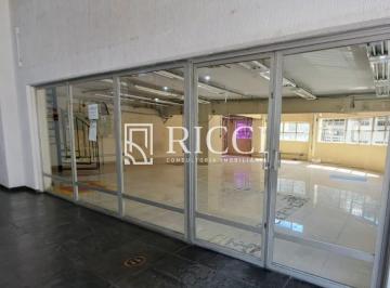 Loja comercial de 2 pavimentos à venda no Marapé, · Loja comercial à venda no Marapé em Santos