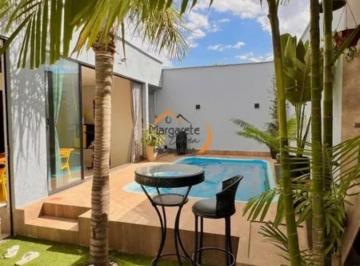 Casa de 4 quartos, Sobradinho · CASA MODERNA, 4 QUARTOS, SENDO 4 SUÍTES E 1 SUÍTE MASTER COM CLOSET, PISCINA AQUECIDA, ÁREA GOURMET