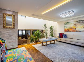 Casa de 3 quartos, Curitiba · Casa de alto padrão em excelente localização no bairro Água Verde