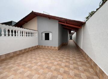 WhatsApp Image 2026-08-05 at 14.44.53 (9).jpeg · Casa com 3 dormitórios próximo à praia no bairro Balneário Itaguaí