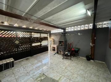 WhatsApp Image 2026-06-25 at 11.47.26 (1).jpeg · Casa com 2 dormitórios próximo à praia no bairro Vera Cruz