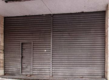 Comercial · 300m² · Loja em estação de metrô/ônibus na Rua São Joaquim, 590 - Loja • 300 m²