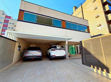 Casa · 432m² · 4 Quartos · 4 Vagas · Seu Sobrado Premium na Praia Mansa, Matinhos. Exclusividade.