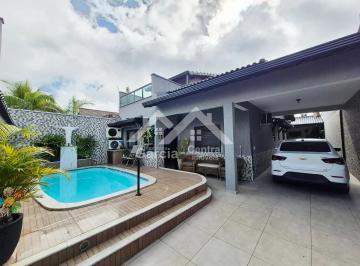 Casa · 146m² · 3 Quartos · 3 Vagas · Casa com piscina no bairro Três Marias em Peruíbe