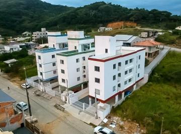 Apartamento · 2 Quartos · 1 Vaga · Apartamento Semi Mobiliado em Penha !