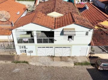 Casa · 360m² · 4 Quartos · 2 Vagas · Casa à venda, na Rua Antônio Araújo, nº61 - Bairro Amaral - Carmópolis de Minas - MG.