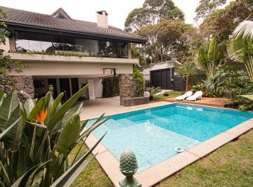 d2f338de-1513-4545-ae3d-851eaa72c147 · Sobrado para venda em Jardim Virginia Bianca com 4 quartos, sendo 3 suítes, 312m²