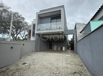 2- · Casa de 156m² com 3 suítes no Itacorubi