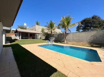 Casa · 400m² · 4 Quartos · 5 Vagas · Casa