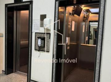 Comercial · 93m² · Salas Comerciais à Venda na Vila Andrade, São Paulo-SP: 3 Banheiros, 93m² de Área!