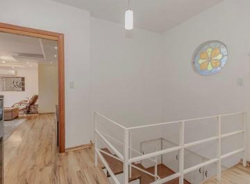 exese5kivdo5rxsxzun61c8x7tj7.jpeg · Casa em Teresópolis