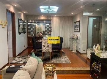 Casa · 285m² · 3 Quartos · 3 Vagas · Casa Mobiliada com 3 Quartos, 2 Suítes, Quintal e 3 Vagas
