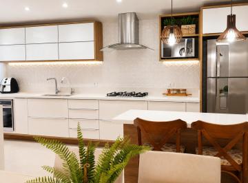 Casa de 3 quartos, Curitiba · Sobrado em condomínio próximo ao parque Barigui - Com 3 quartos