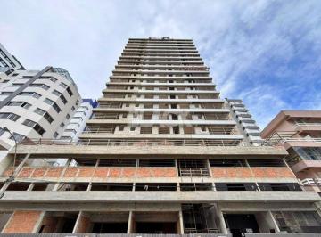 Apartamento · 117m² · 3 Quartos · 2 Vagas · Apartamento à venda - no Centro
