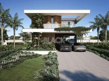 Casa · 313m² · 4 Quartos · 2 Vagas · Casa à venda - em Torres