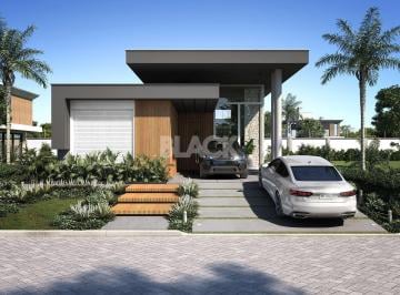 Casa · 268m² · 3 Quartos · 2 Vagas · Casa à venda - em Torres