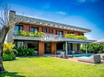 Casa · 759m² · 5 Quartos · 2 Vagas · Residência Exclusiva no Ocean Side - Alto Padrão em Torres