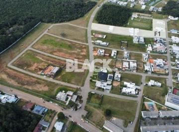 Terreno · 546m² · Lote de esquina no Reserva das Águas em Torres RS