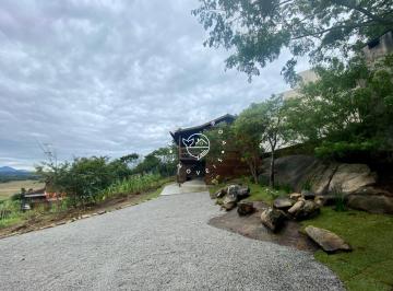 Casa · 98m² · 2 Quartos · 2 Vagas · Casa para Locação Anual na Praia da Gamboa – Conforto, Tranquilidade e Qualidade