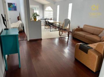 Casa · 200m² · 3 Quartos · 4 Vagas · Casa de Condomínio para venda em Aldeia Da Serra de 200.00m² com 3 Quartos, 1 Suite e 4 Garagens