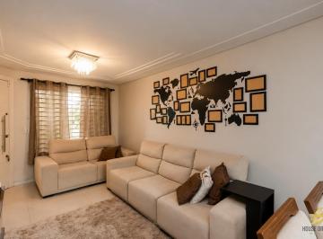 Casa · 157m² · 3 Quartos · 2 Vagas · Sobrado para venda em Água Verde de 157.00m² com 3 Quartos, 1 Suite e 2 Garagens