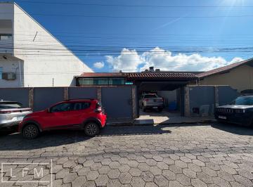 Casa · 160m² · 2 Quartos · 2 Vagas · sobrado mobiliado em Balneario Picarras Sc