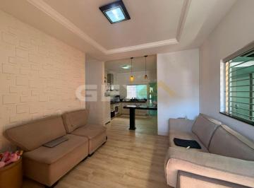 Casa · 71m² · 3 Quartos · 3 Vagas · Casa à Venda com 03 Quartos no Bairro Manoel Valinhas em Divinópolis MG.