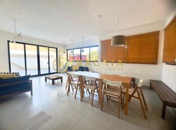 Apartamento · 370m² · 4 Quartos · 3 Vagas · Cobertura à venda com 370 m² - 4 quartos sendo 3 suítes e 3 vagas - Vila Ipojuca/SP