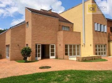 Casa · 340m² · 4 Quartos · 2 Vagas · Casa de Condomínio para venda em Aldeia Da Serra de 340.00m² com 4 Quartos, 2 Suites e 2 Garagens