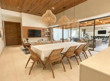 Casa en Venda de 3 quartos Botujuru · Casa para venda em Botujuru de 307.00m² com 3 Quartos, 3 Suites e 4 Garagens
