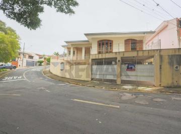 Casa · 376m² · 3 Quartos · 4 Vagas · Casa para venda em Centro de 376.00m² com 3 Quartos, 3 Suites e 4 Garagens