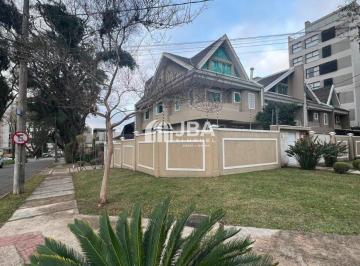 Casa · 237m² · 4 Quartos · Casa para aluguel - em Guabirotuba