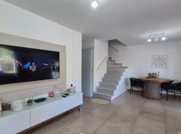 Casa de 3 quartos, Rio de Janeiro · Casa 180m² | 3 quartos | 1 suíte | Quintal | 4 vagas | Reformada