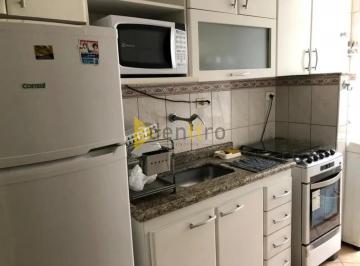 Apartamento · 38m² · 1 Quarto · 1 Vaga · Apartamento tipo kitnet no Embaré em Santos com 1 vaga suficiente, próximo a praia, comércio ao lado