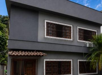 Casa · 185m² · 5 Quartos · 4 Vagas · Casa duplex vazia a venda em São Francisco - Niteroi - Rio de Janeiro